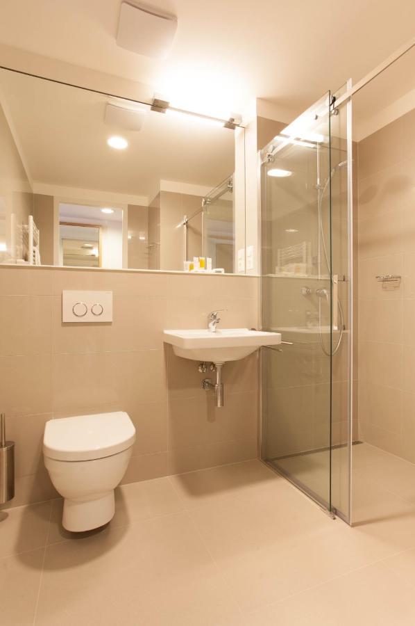 Hotel S-Port Veska Dolany  Экстерьер фото