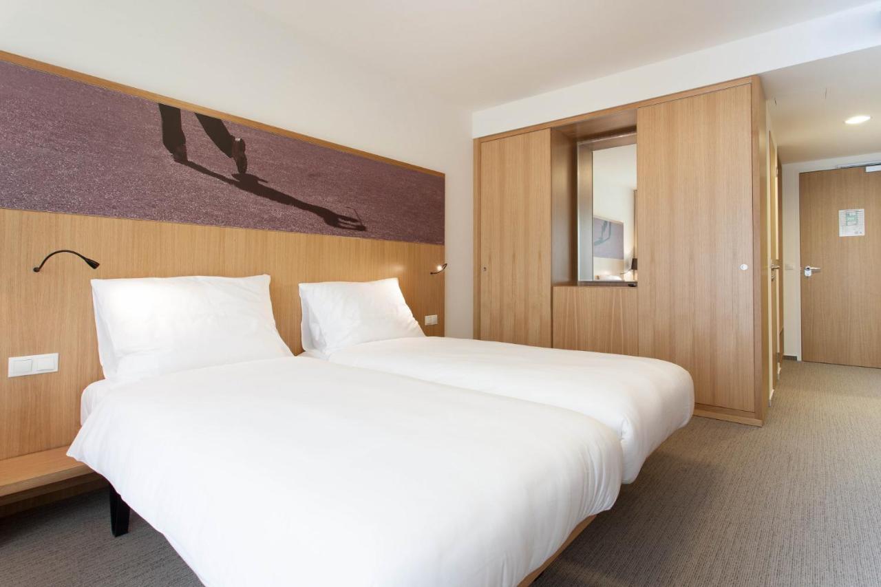 Hotel S-Port Veska Dolany  Экстерьер фото