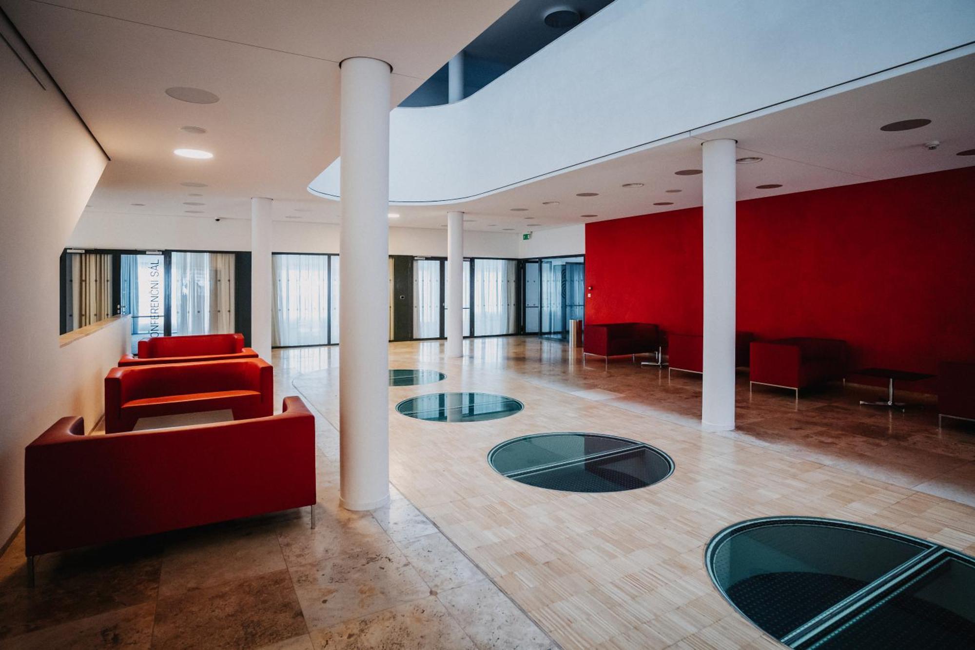 Hotel S-Port Veska Dolany  Экстерьер фото
